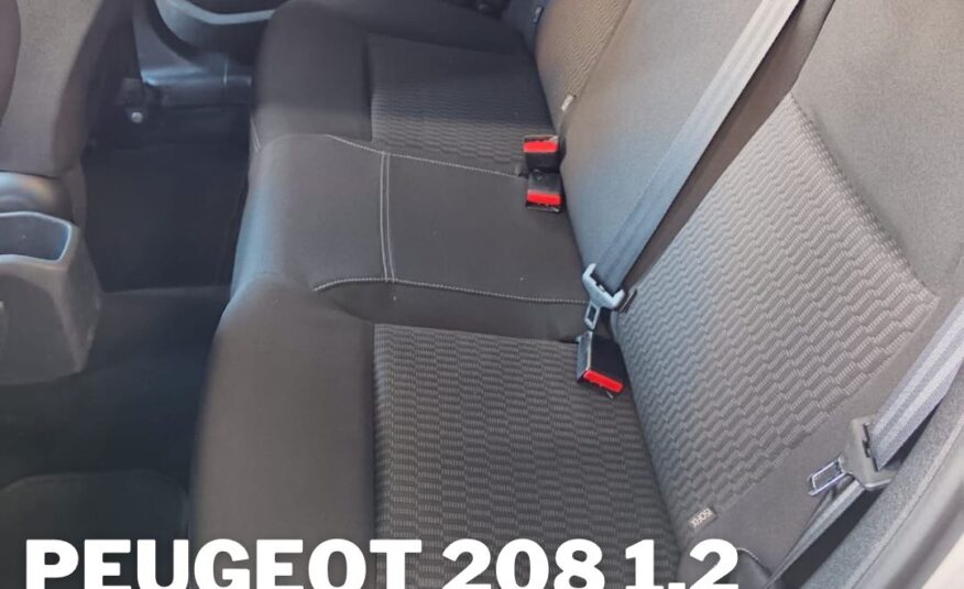 PEUGEOT 208 1.2