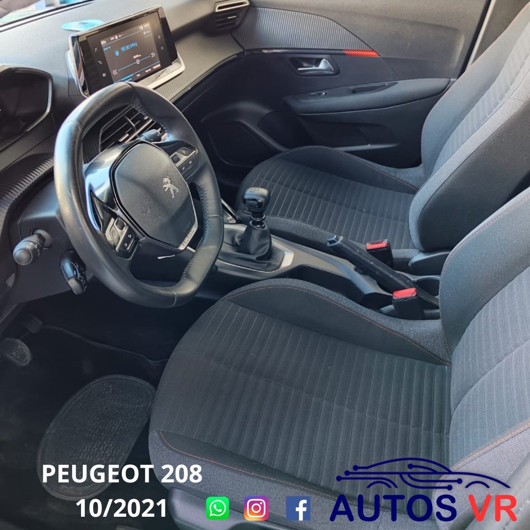 PEUGEOT 208 1.2