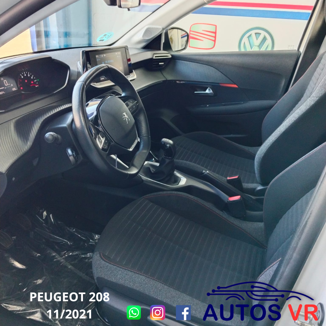 PEUGEOT 208 1.2