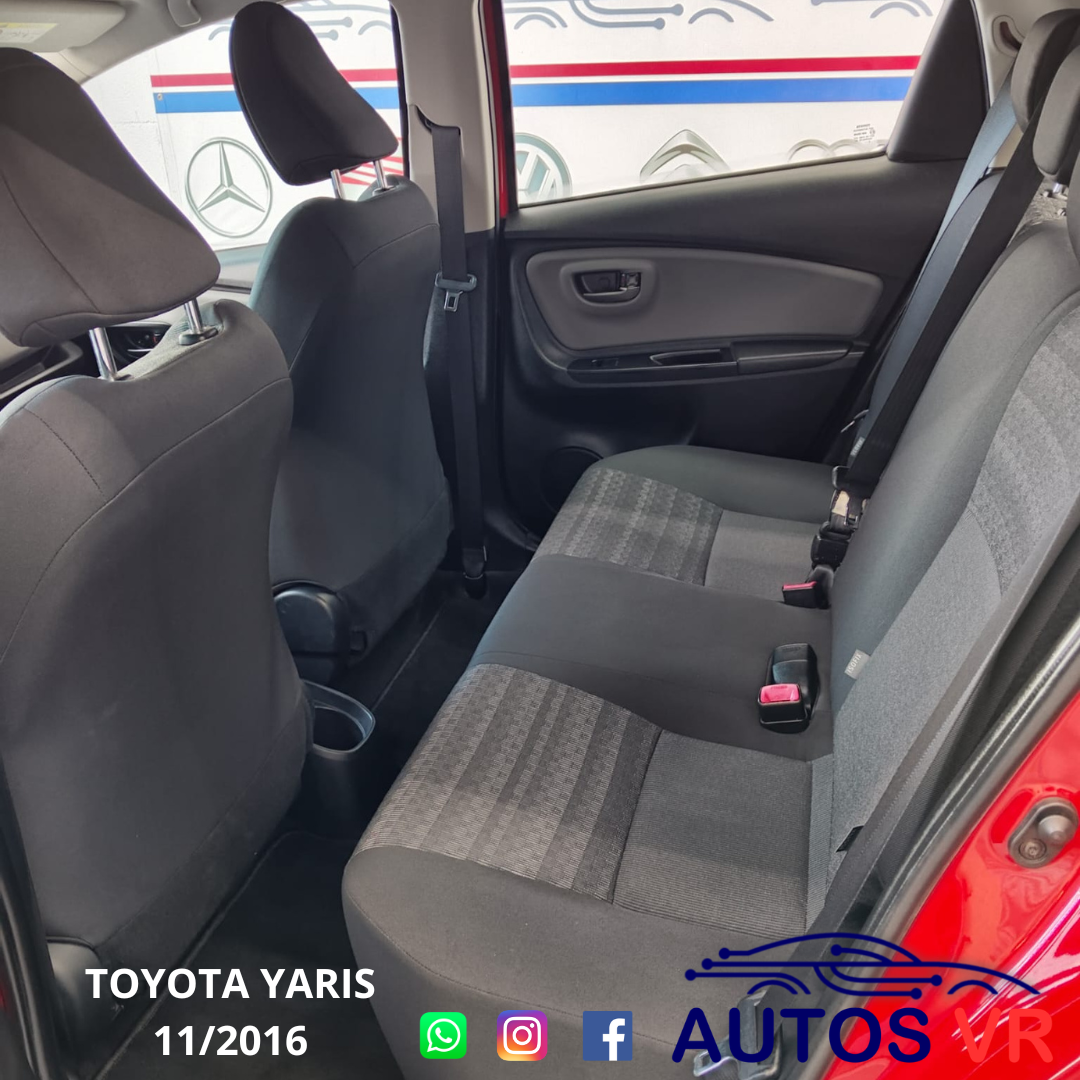 TOYOTA YARIS 1.3